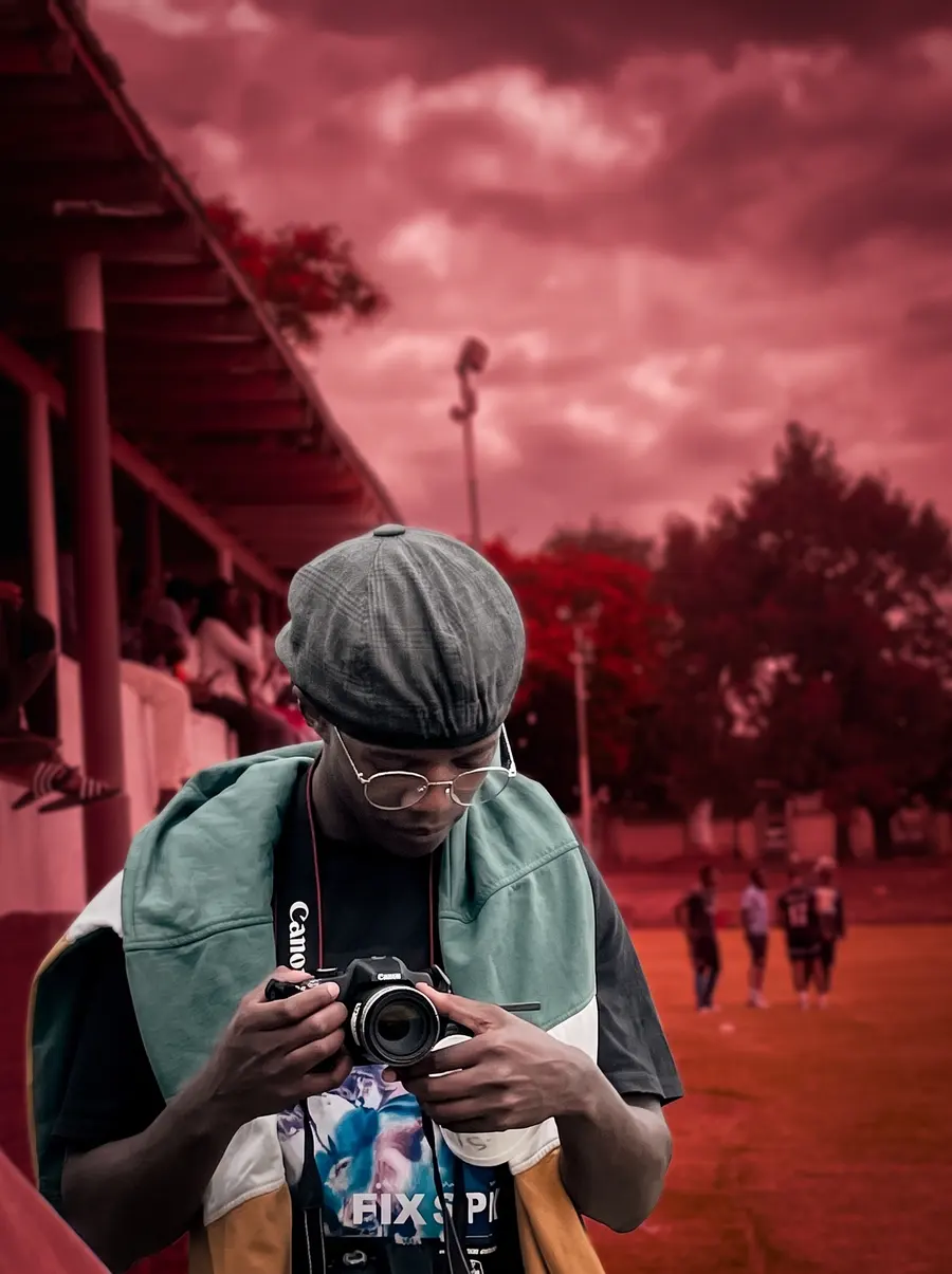 Snakho, founder of Blob With An Eye, reviewing a shot on his camera